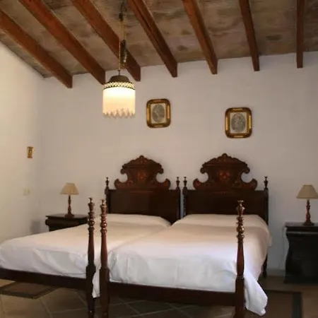 Petit Son Perdiu - Adults Only 3*